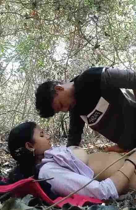 Horny hot college lover couples xnxxx outdoor fucking mms HD