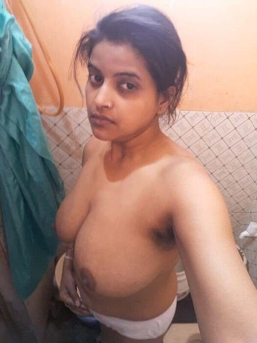 Very beautiful big boobs bhabi nude photo all nude pics (2)