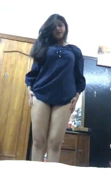 Very beautiful cute girl indian porn clips showing boobs mms