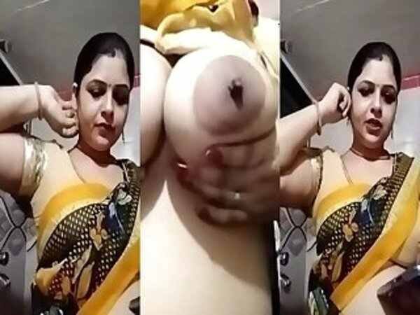 Very beautiful hot desi bhabi porn showing big boobs mms
