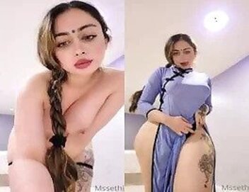 Super cute lovely girl indian porn xvideos showing bf nude mms