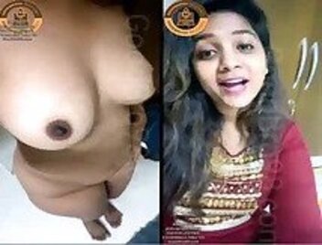 Very beautiful hot 18 girl xxx indian bf showing boobs mms