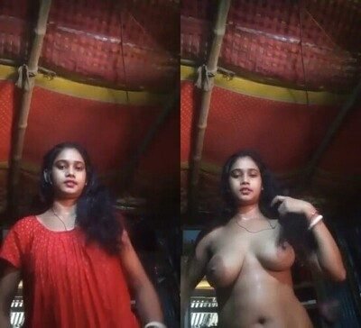 Desi-very-beautiful-hot-hot-bhabi-porn-video-show-big-tits-mms-HD.jpg
