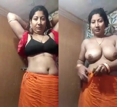 Beautiful-sexy-big-tits-xxx-videos-aunty-nude-bathing-viral-mms-HD.jpg