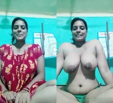 Desi-village-xxx-bhabi-hindi-show-big-boob-pussy-mms.jpg