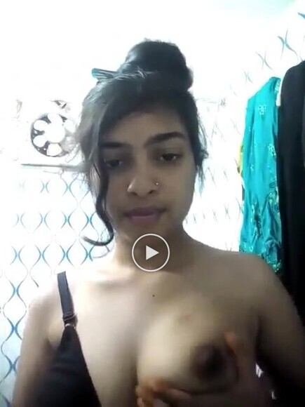 Muslim-young-bhabi-desi-wife-cheating-sex-nude-bath.jpg