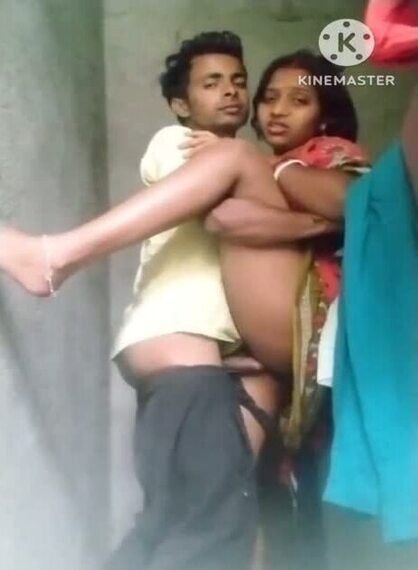 Amateur-desi-sexy-bangali-bhabhi-xxx-stand-fuck-dewar.jpg