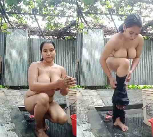 Bangladeshi-Muslim-hot-big-boobs-hot-porn-bhabi-nude-bath.jpg