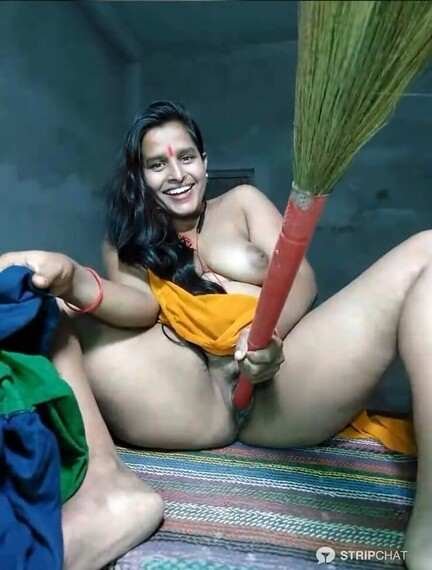 Beautiful-hot-horny-bigboobbhabi-fuck-with-broom-live.jpg