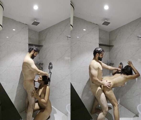Pak-horny-couple-sexs-pakistani-blowjob-fuck-in-bathroom.jpg