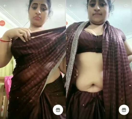 Tamil-mallu-hottest-aunty-is-horny-nude-live.jpg
