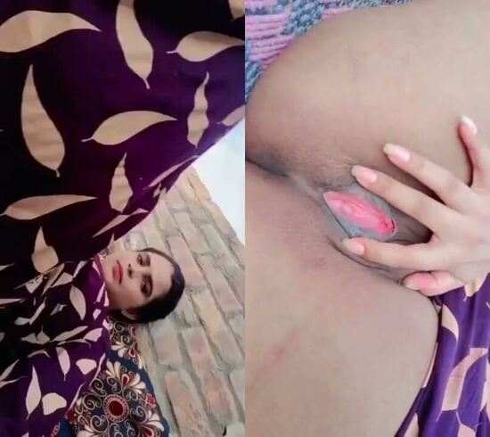 Super-beautiful-pak-babe-punjabi-pakistani-x-pink-pussy-show.jpg