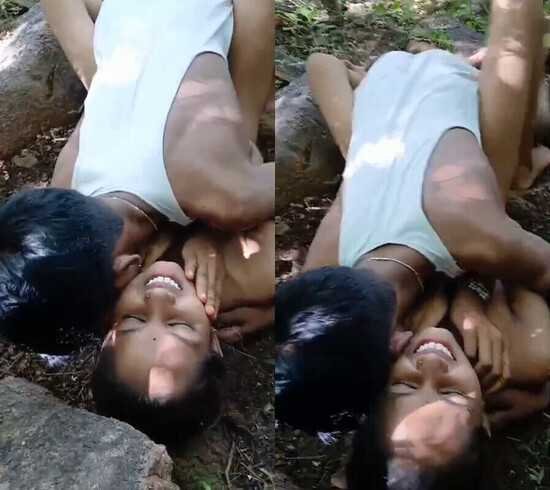 Desi-village-18-couple-desioutdoorsex-sex-in-outdoor-jungle.jpg