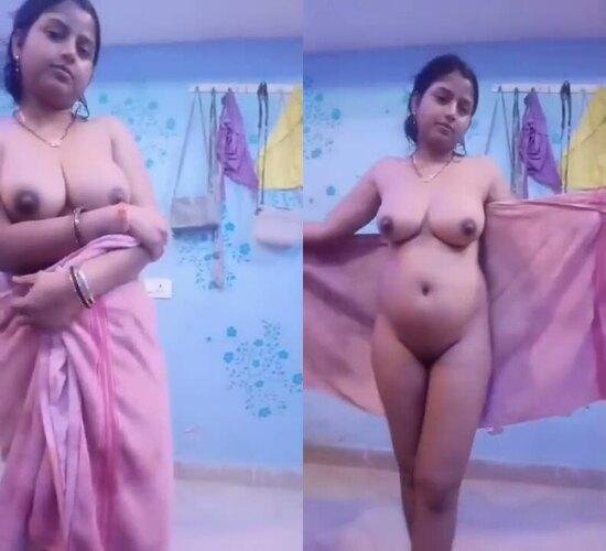 Very-beautiful-hot-big-boobs-bhabhi-sexy-videos-nude-showing-mms.jpg