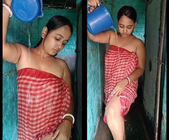 Indian-desibhabhisex-Sex-In-A-Bathroom-with-Red-Tawal-HD.jpg