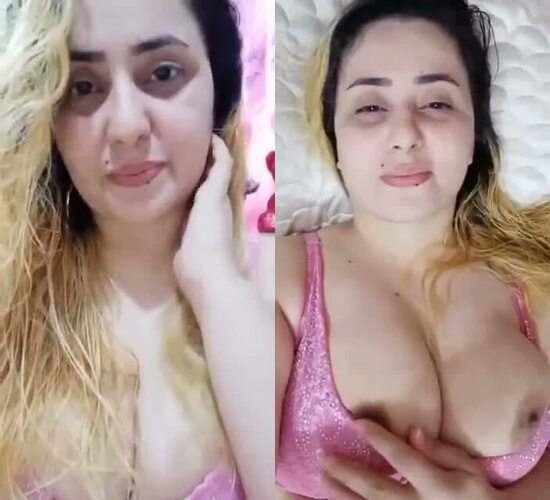 Pak-super-beautiful-bhabi-sexy-hot-pak-fingering-pussy-mms.jpg