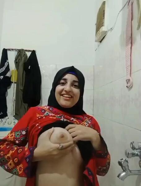 Super cute pak muslim hijabi babe sexy pak sexy nice big boobs